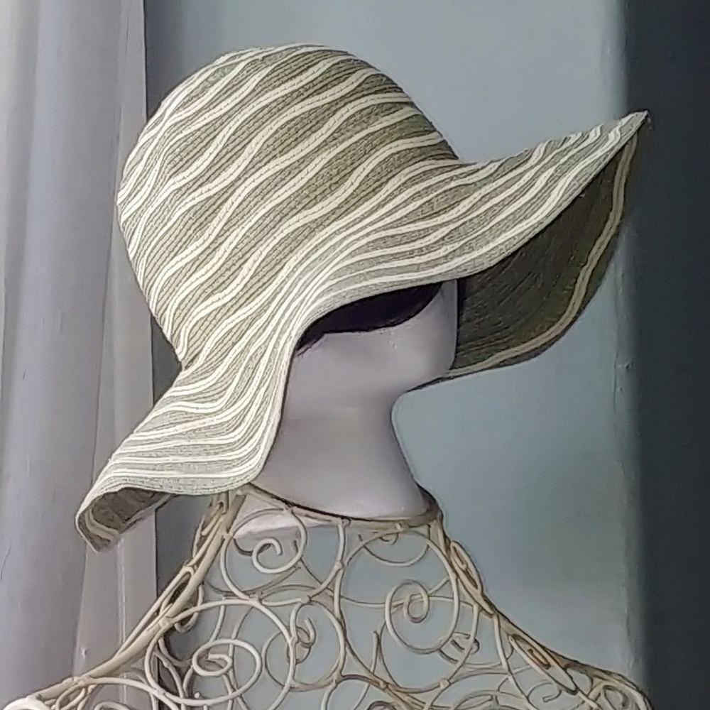 👒Women's Italian-Made Floppy Hat